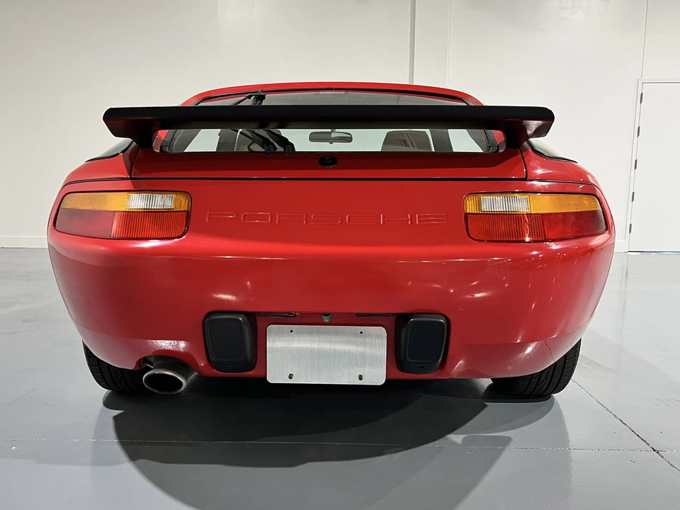 1988 Porsche 928 S4 - Image 6 of 31