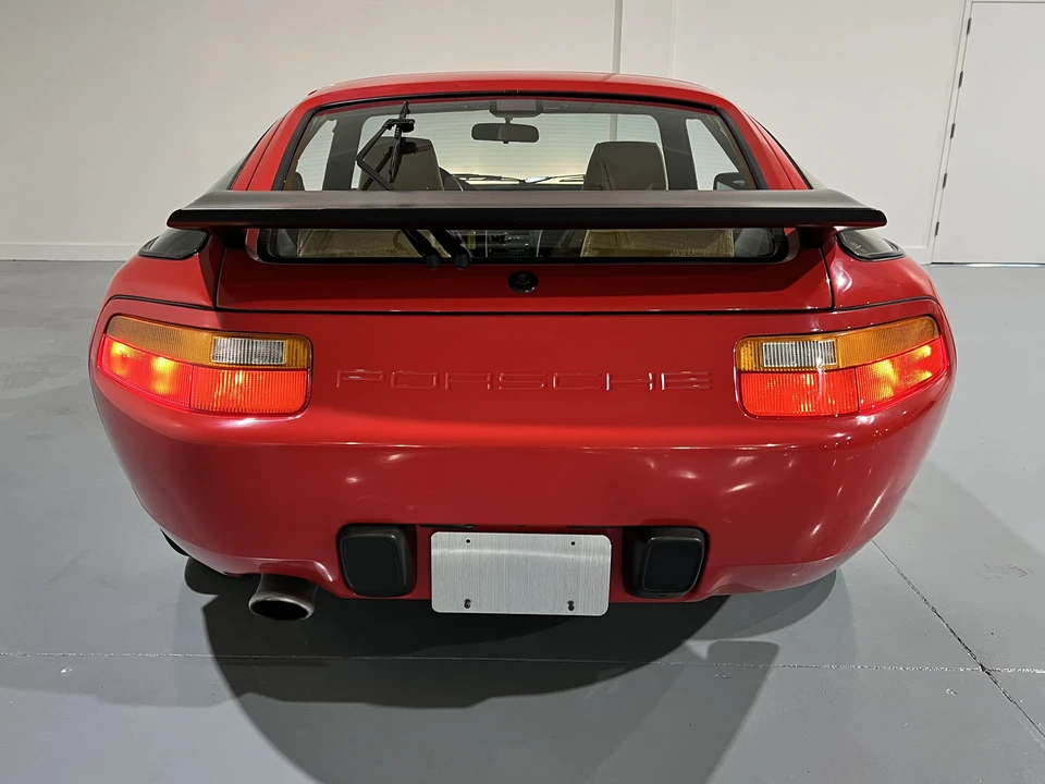 1988 Porsche 928 S4 - Image 9 of 31
