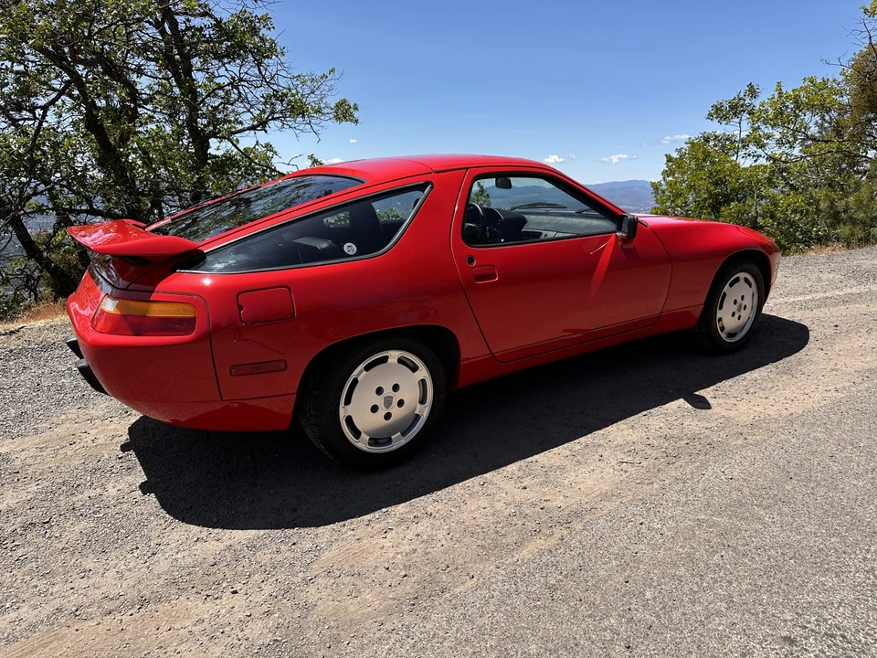 1988 Porsche 928 S4 - Image 19 of 31