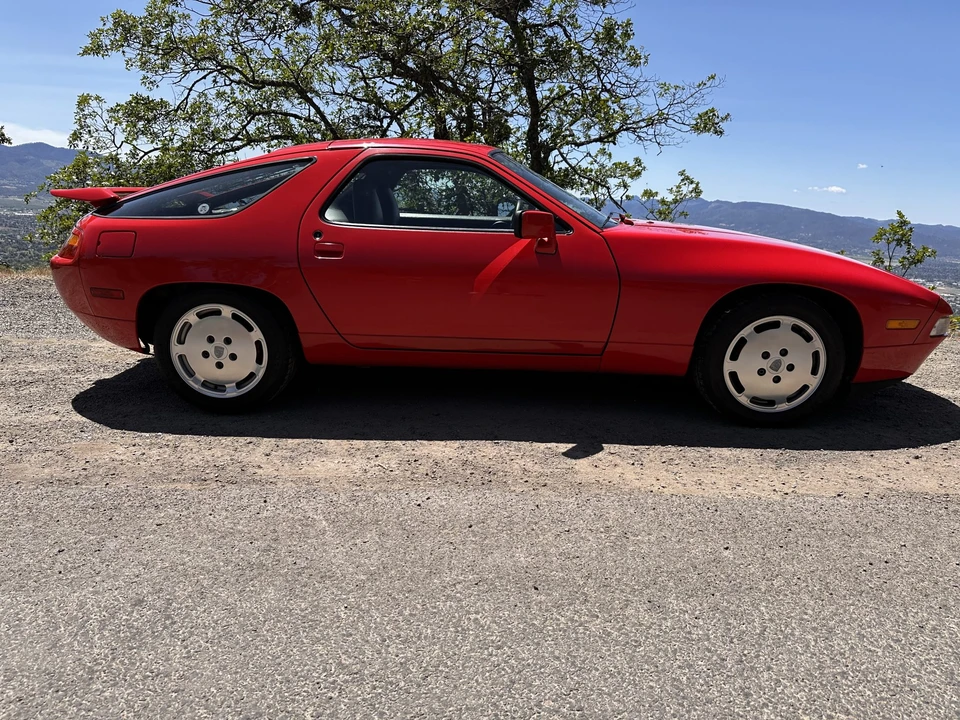 1988 Porsche 928 S4 - Image 22 of 31
