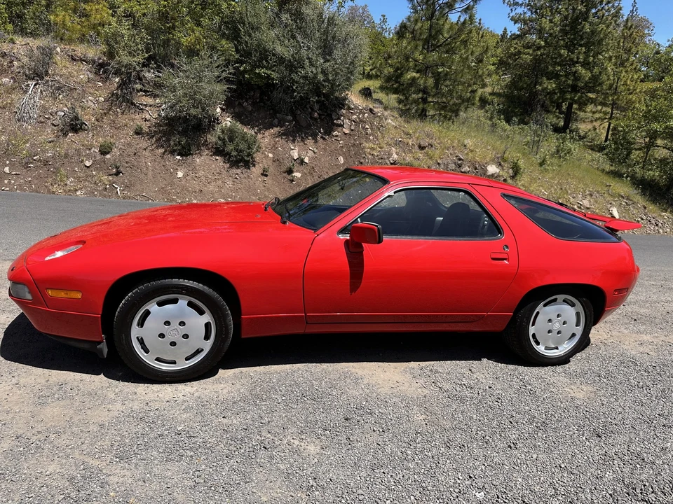 1988 Porsche 928 S4 - Image 6 of 31