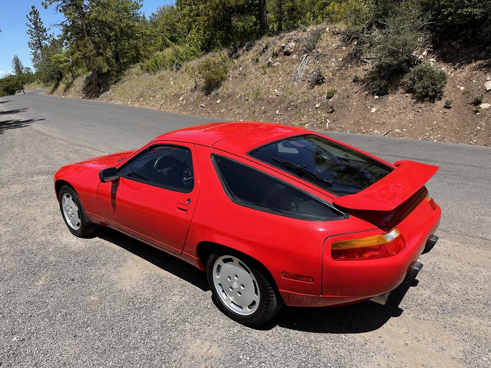 1988 Porsche 928 S4 - Image 11 of 31