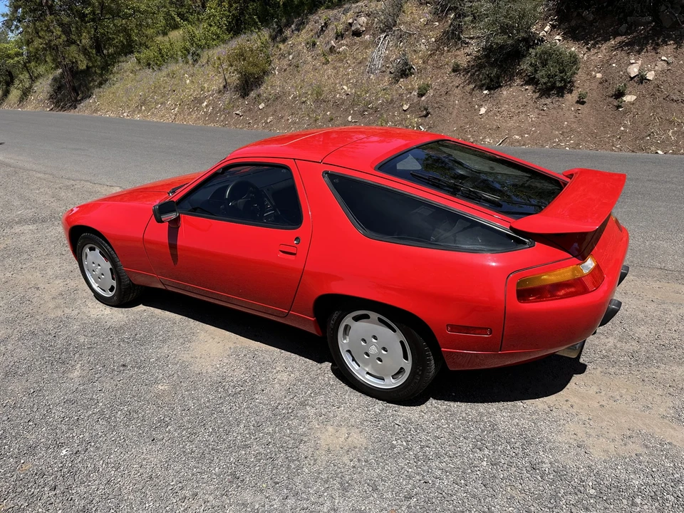 1988 Porsche 928 S4 - Image 8 of 31