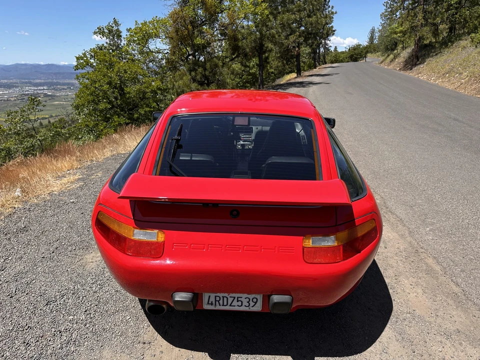 1988 Porsche 928 S4 - Image 13 of 31