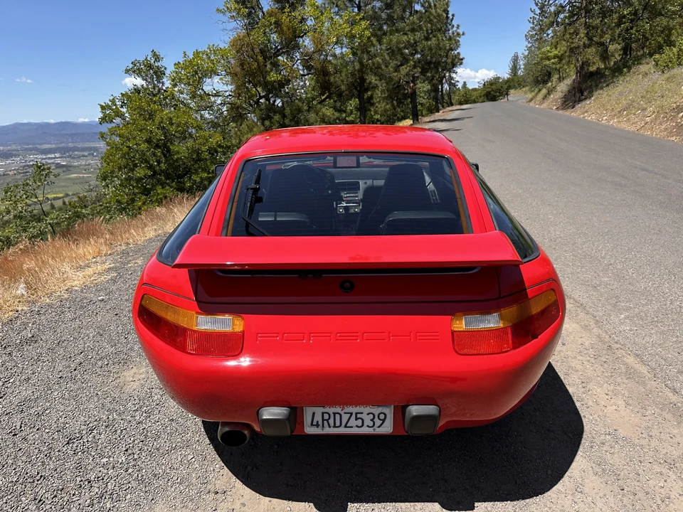 1988 Porsche 928 S4 - Image 14 of 31