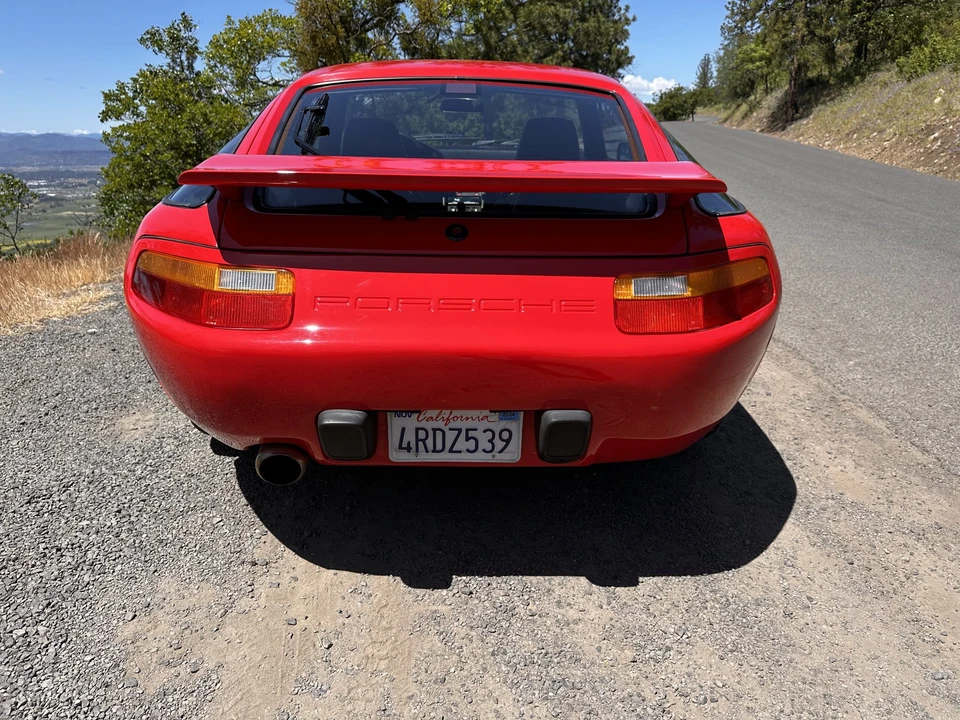 1988 Porsche 928 S4 - Image 15 of 31