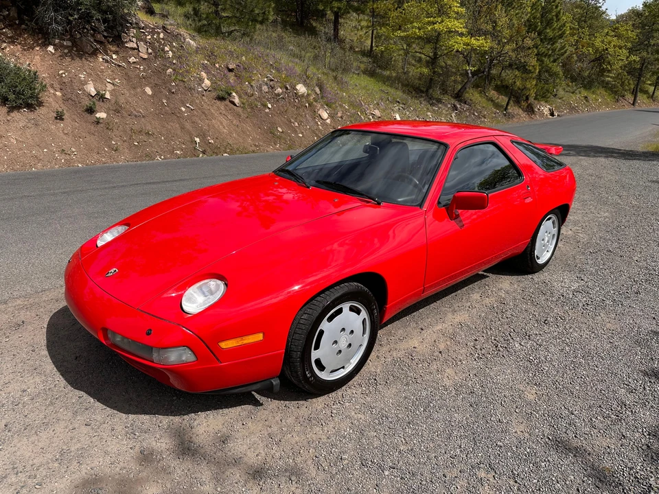 1988 Porsche 928 S4 - Image 16 of 31