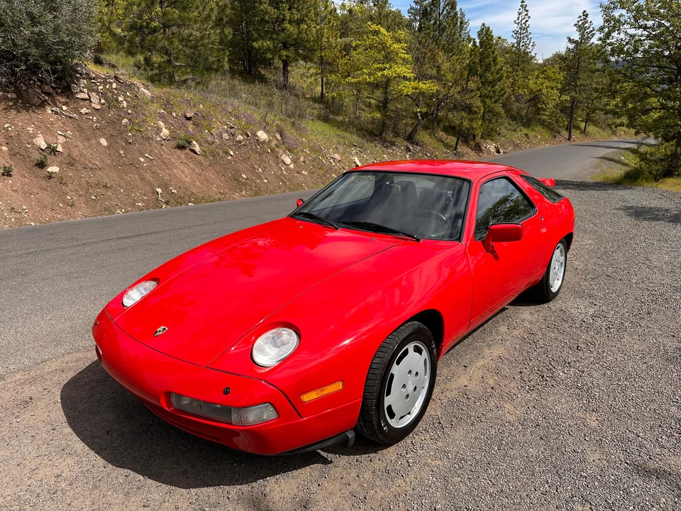 1988 Porsche 928 S4 - Image 14 of 31