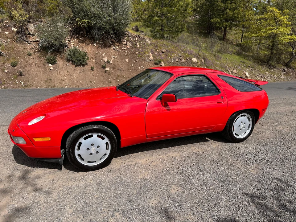 1988 Porsche 928 S4 - Image 18 of 31