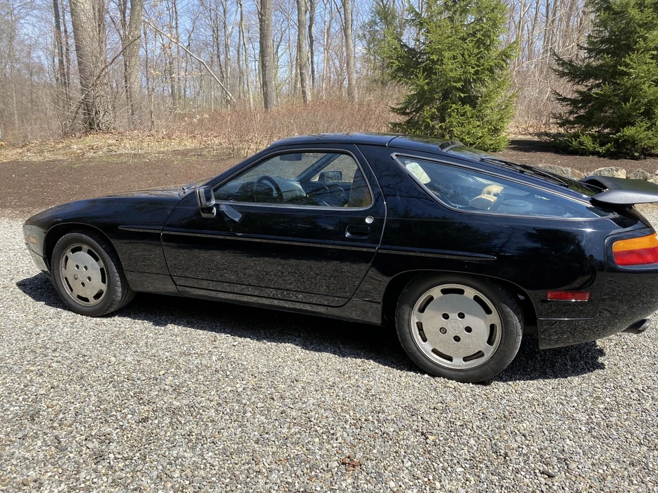 1988 Porsche 928 S4 - Image 10 of 31