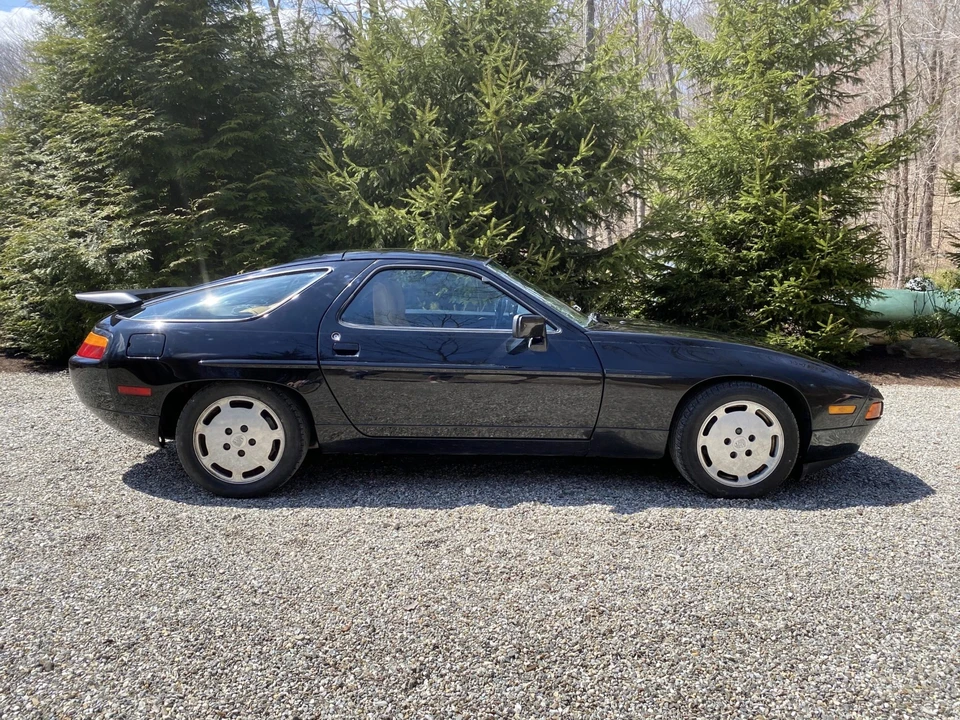 1988 Porsche 928 S4 - Image 12 of 31
