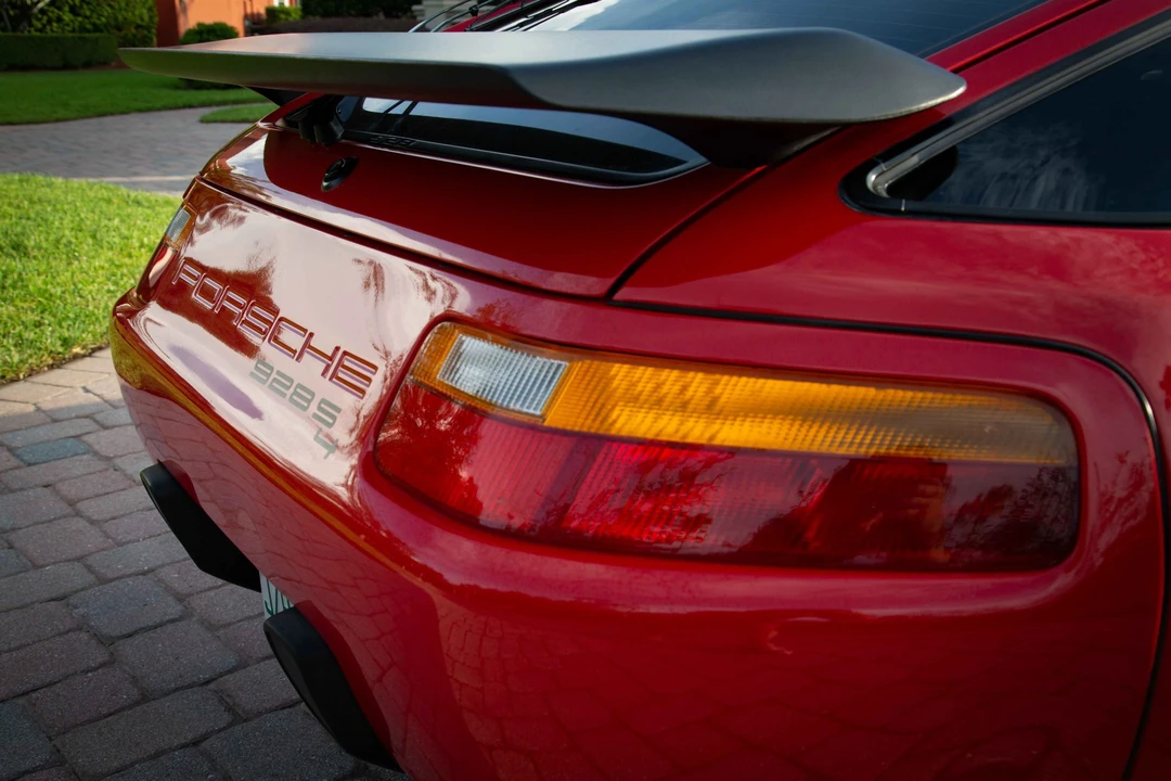 1988 Porsche 928 S4 - Image 29 of 31