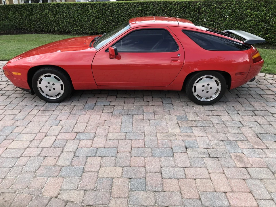 1988 Porsche 928 S4 - Image 7 of 31