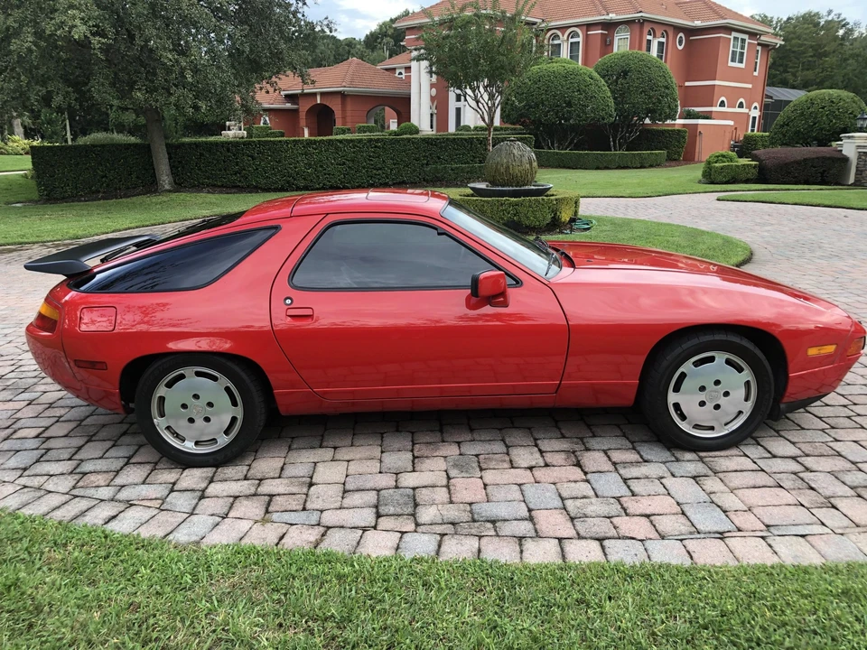 1988 Porsche 928 S4 - Image 6 of 31