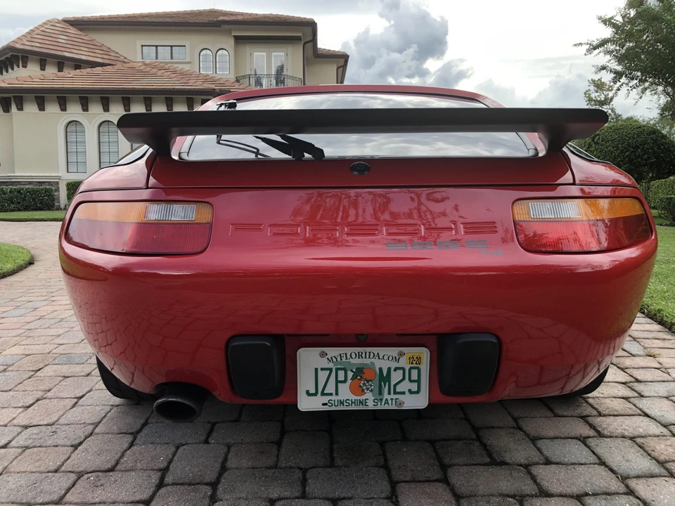 1988 Porsche 928 S4 - Image 12 of 31