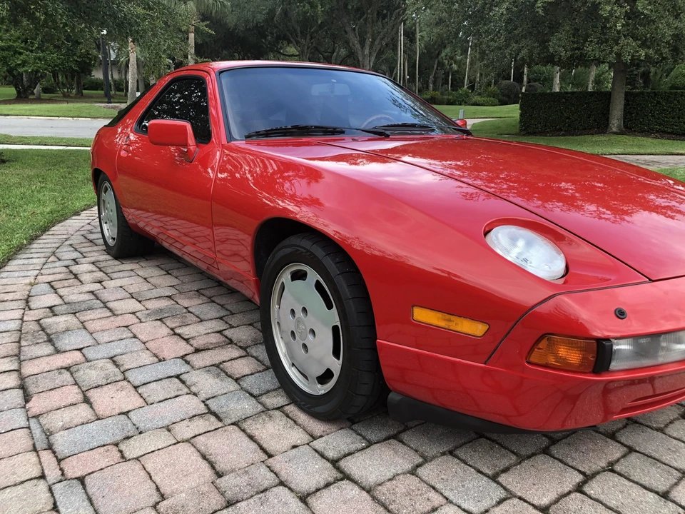 1988 Porsche 928 S4 - Image 14 of 31