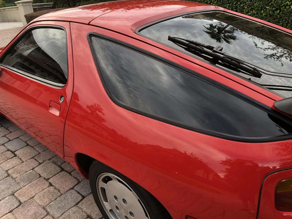 1988 Porsche 928 S4 - Image 23 of 31