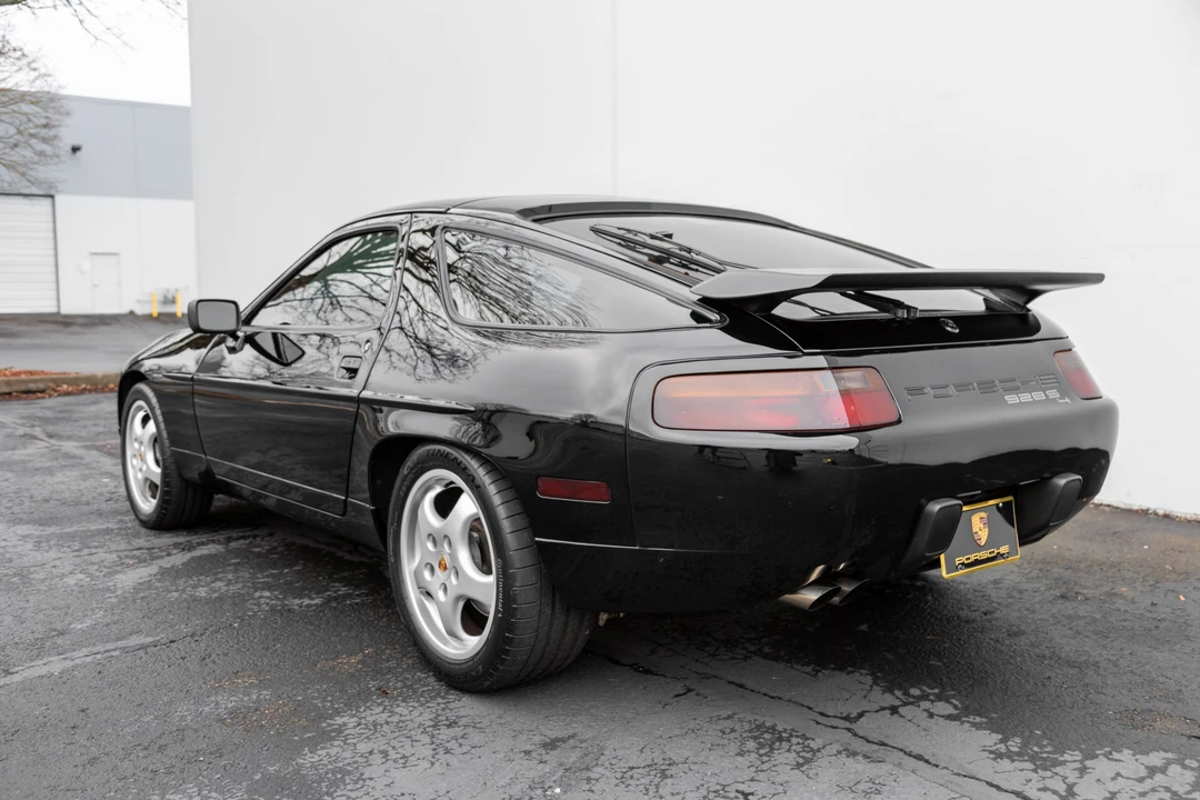 1988 Porsche 928 S4 - Image 6 of 31