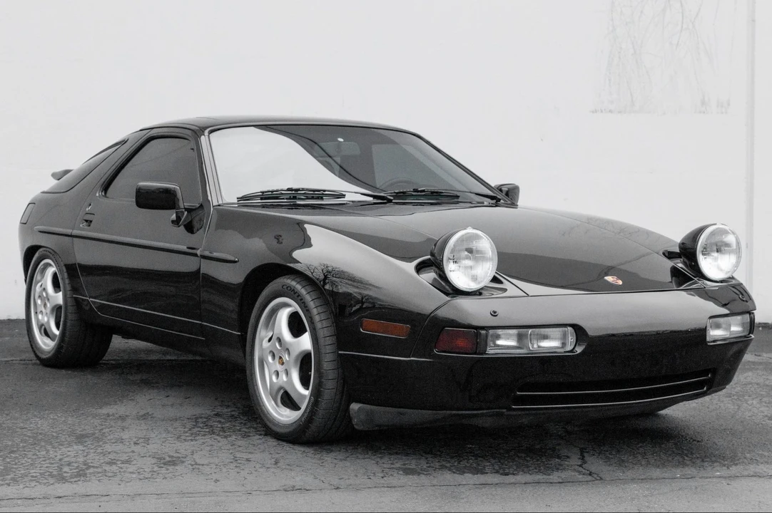 1988 Porsche 928 S4 - Image 1 of 31