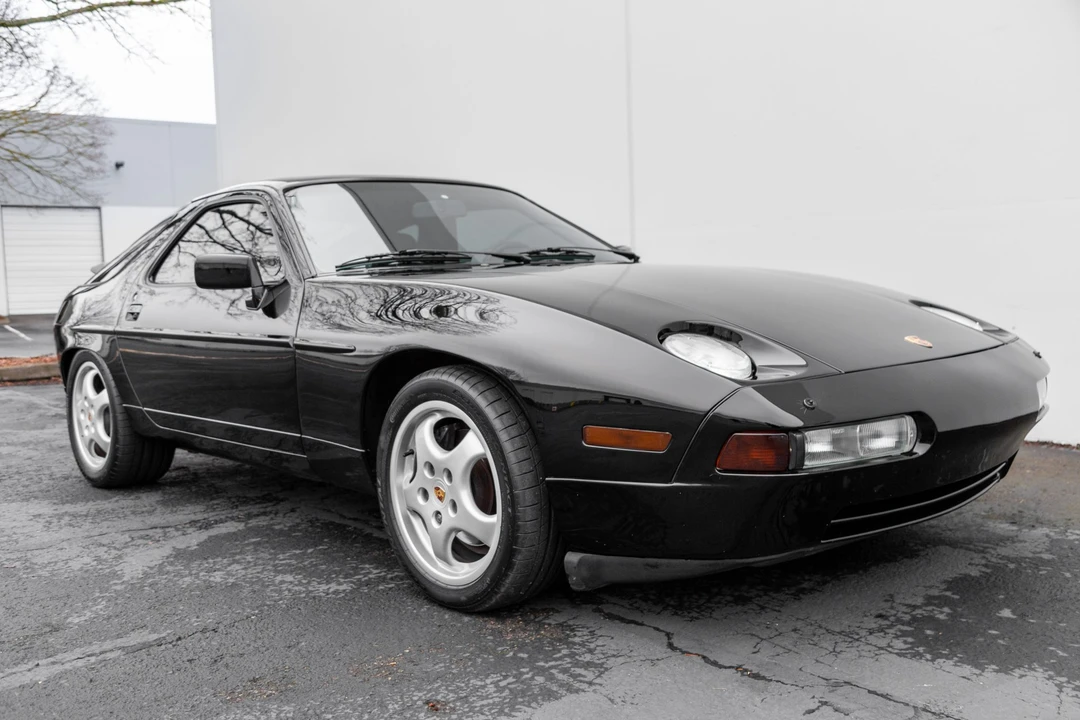 1988 Porsche 928 S4 - Image 10 of 31