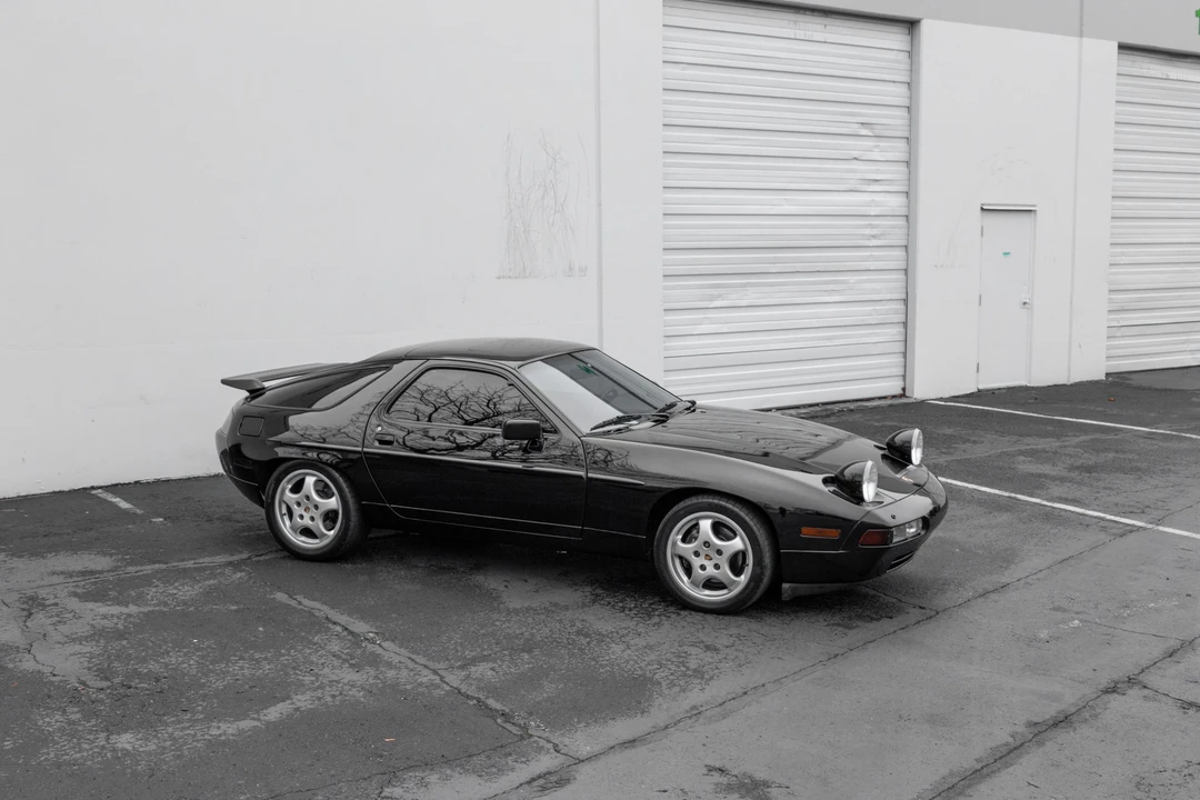 1988 Porsche 928 S4 - Image 15 of 31
