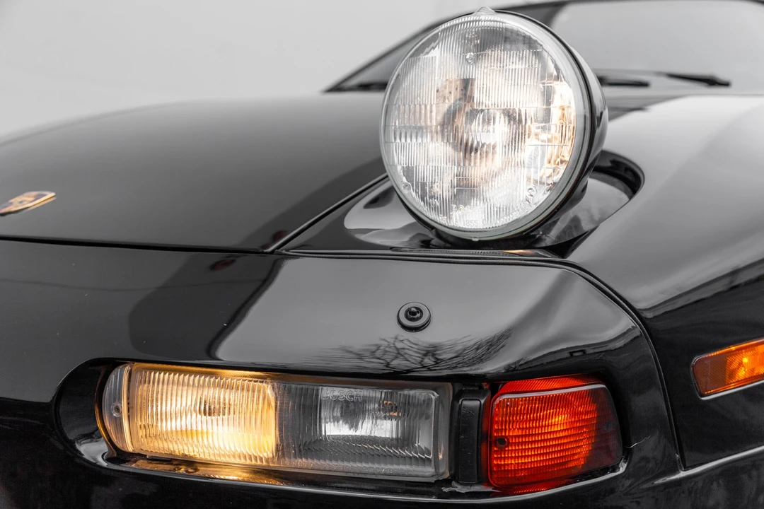 1988 Porsche 928 S4 - Image 28 of 31