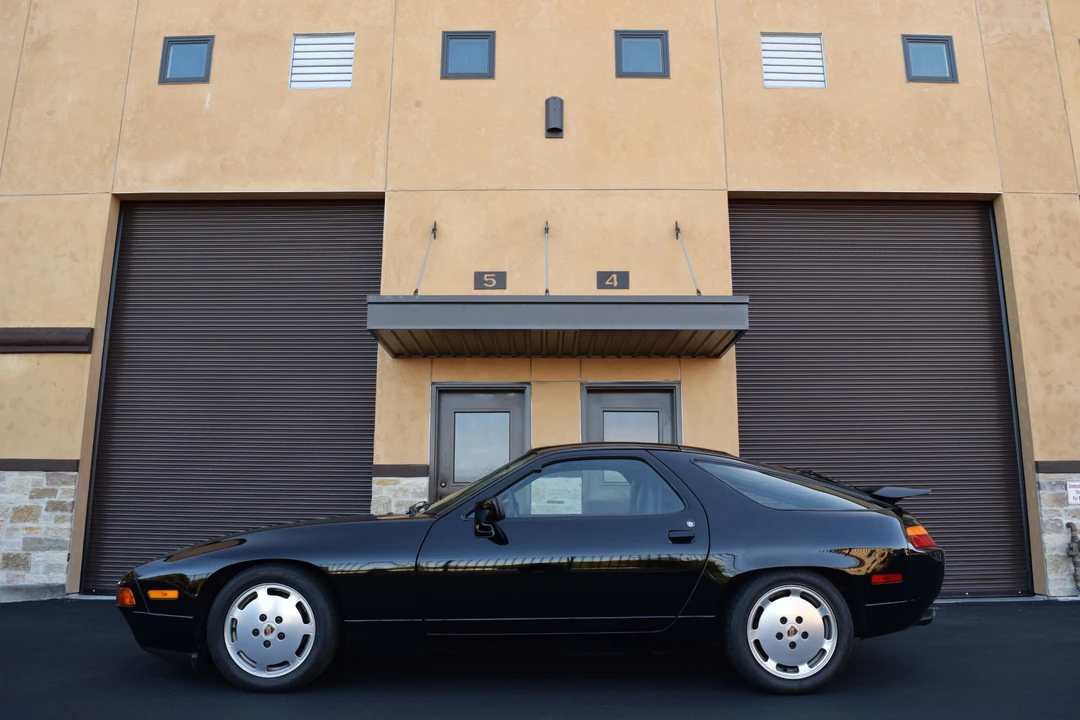 1988 Porsche 928 S4 - Image 4 of 31