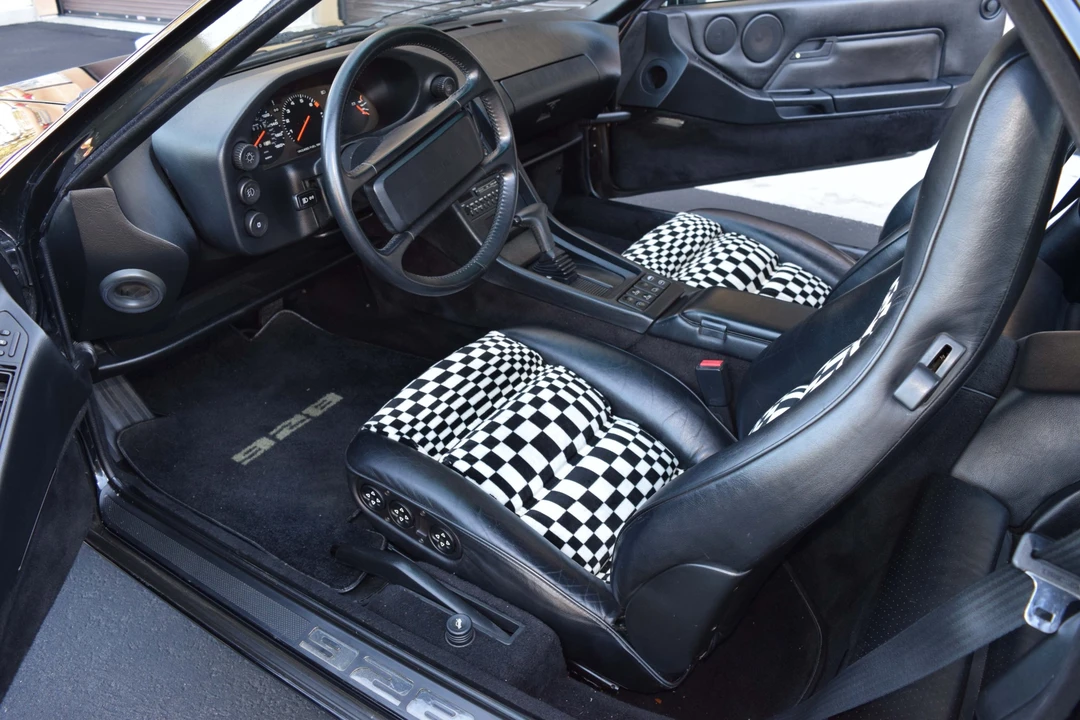 1988 Porsche 928 S4 - Image 26 of 31