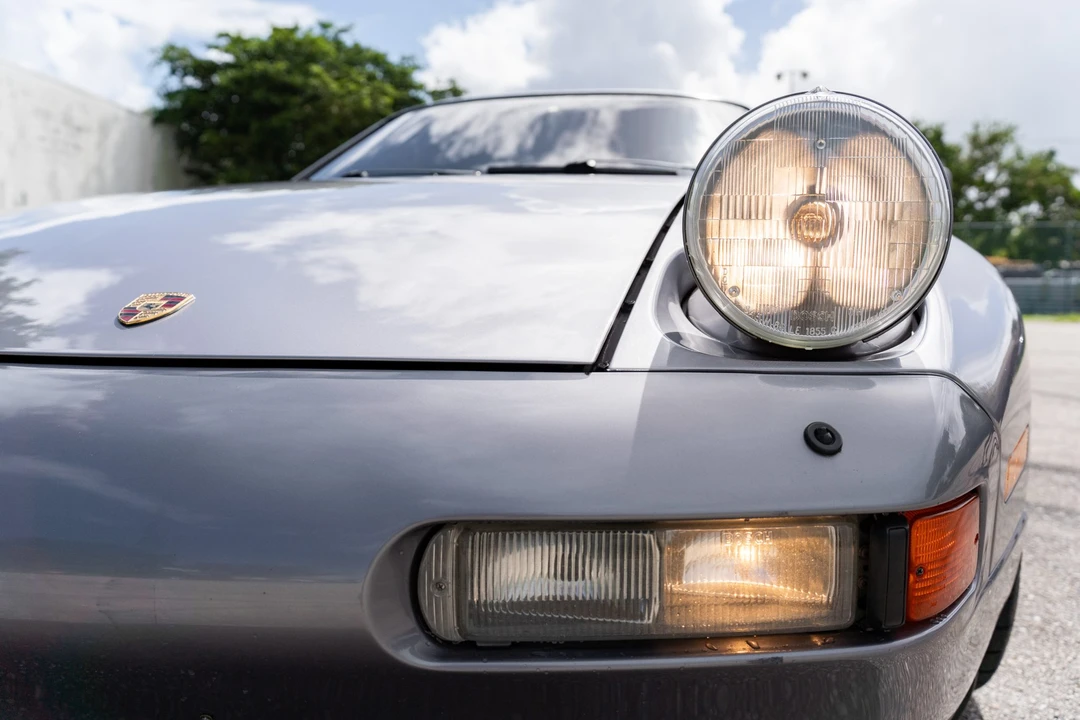 1988 Porsche 928 S4 - Image 13 of 31