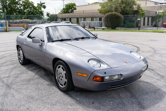 1988 Porsche 928 S4
