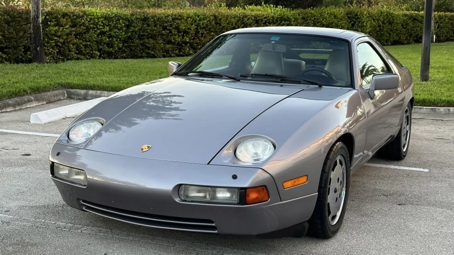 1988 Porsche 928 S4 - Image 7 of 24