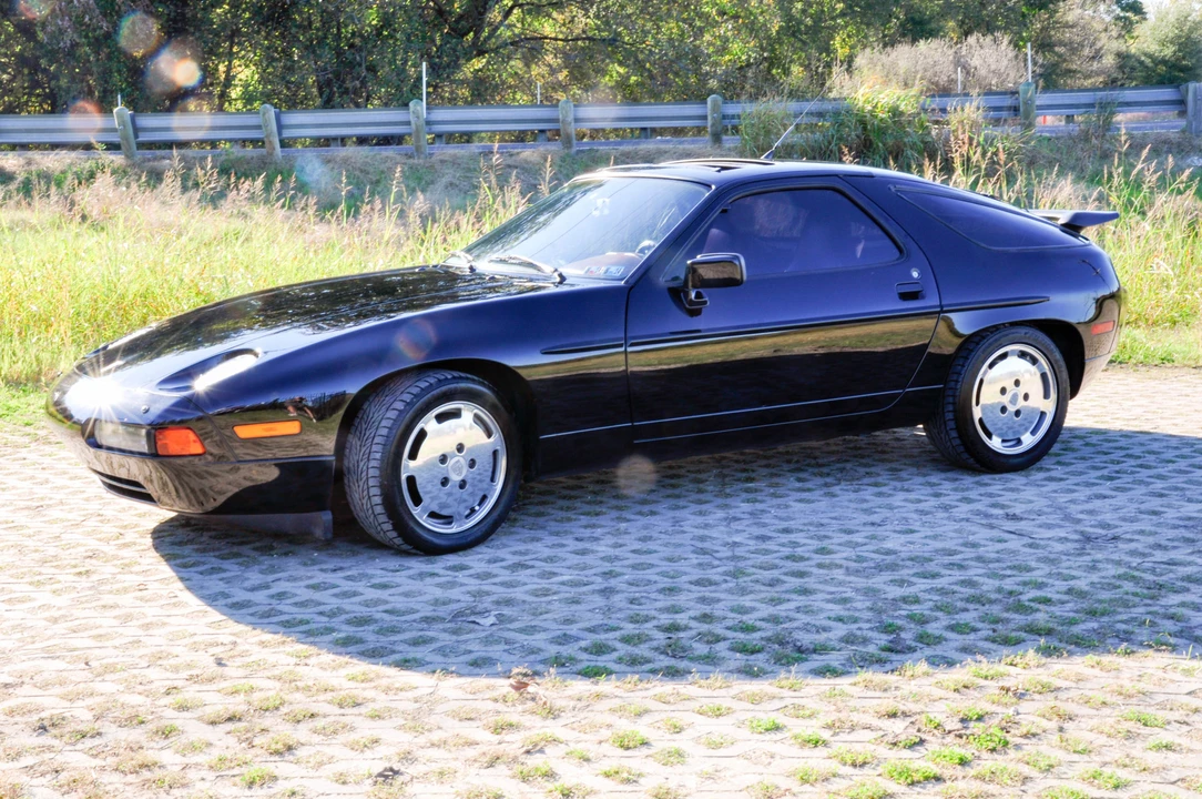1988 Porsche 928 S4 - Image 5 of 31