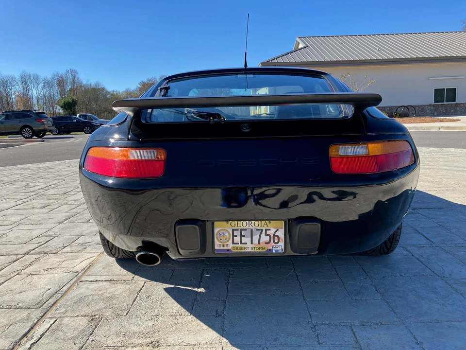 1988 Porsche 928 S4 - Image 11 of 31