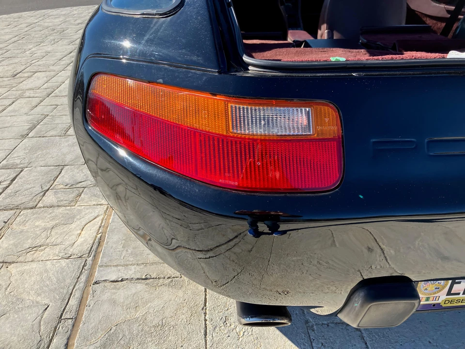 1988 Porsche 928 S4 - Image 28 of 31