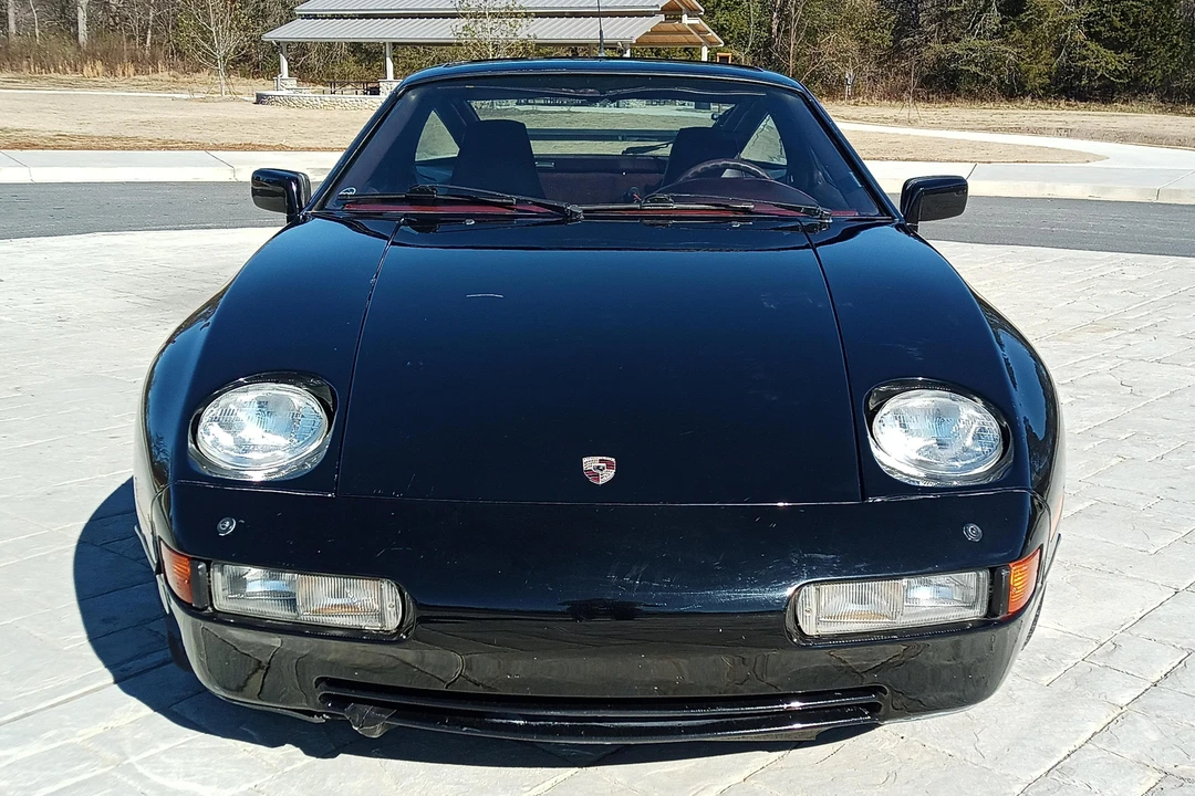 1988 Porsche 928 S4 - Image 2 of 31