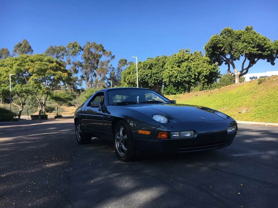 1988 Porsche 928 S4 - Image 12 of 31