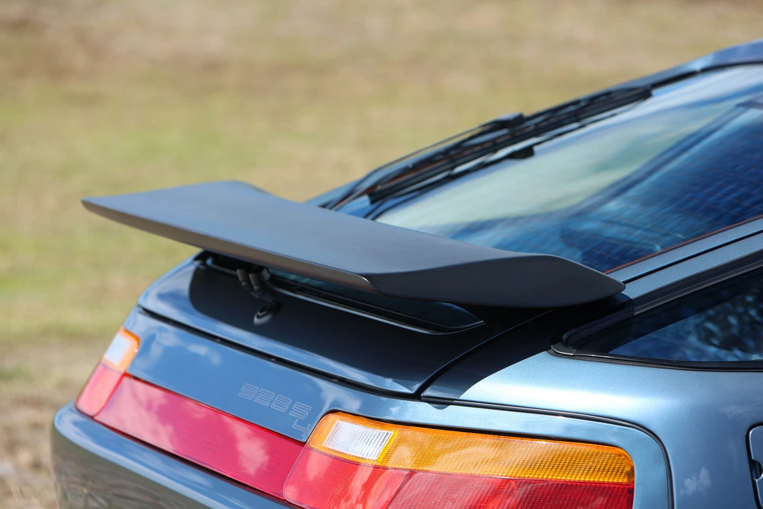1988 Porsche 928 S4 - Image 13 of 31