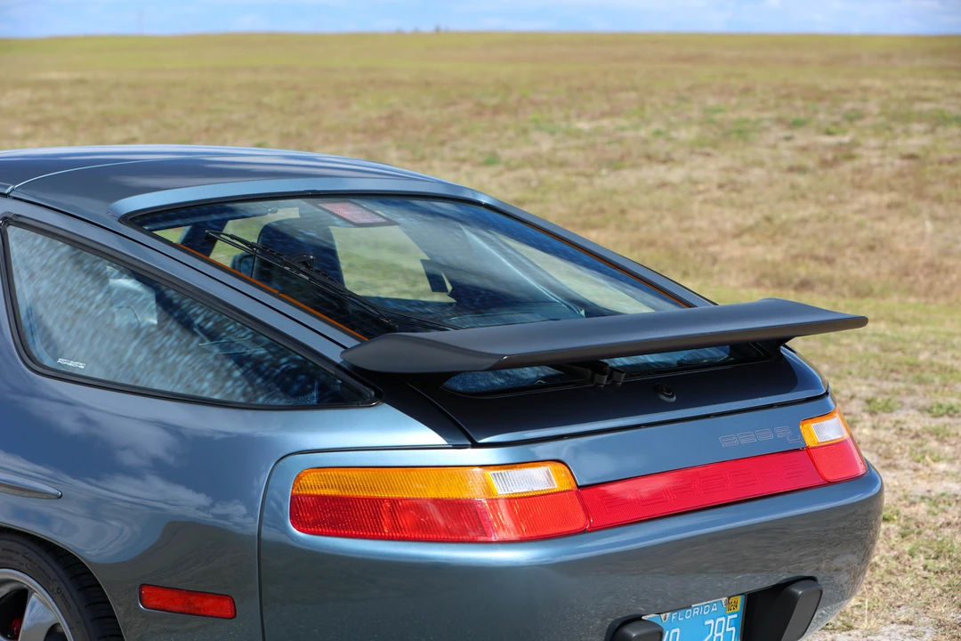 1988 Porsche 928 S4 - Image 16 of 31