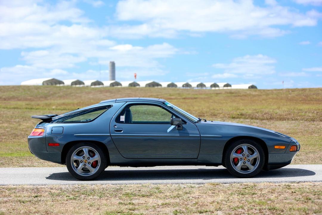 1988 Porsche 928 S4 - Image 3 of 31