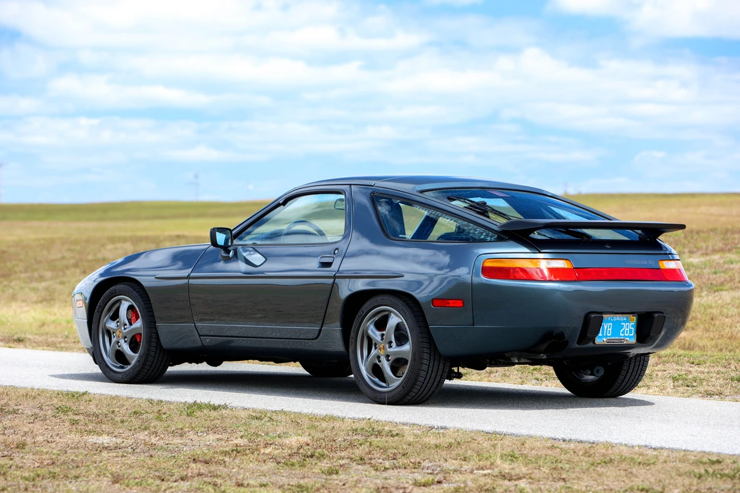 1988 Porsche 928 S4 - Image 5 of 31