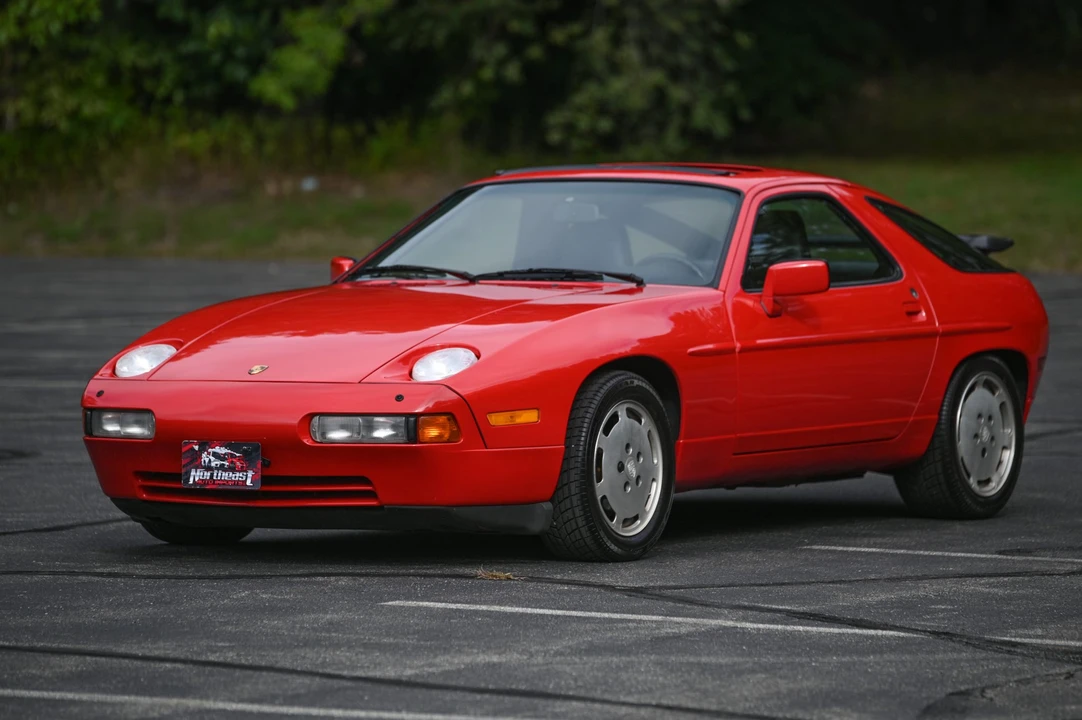 1988 Porsche 928 S4 - Image 2 of 31