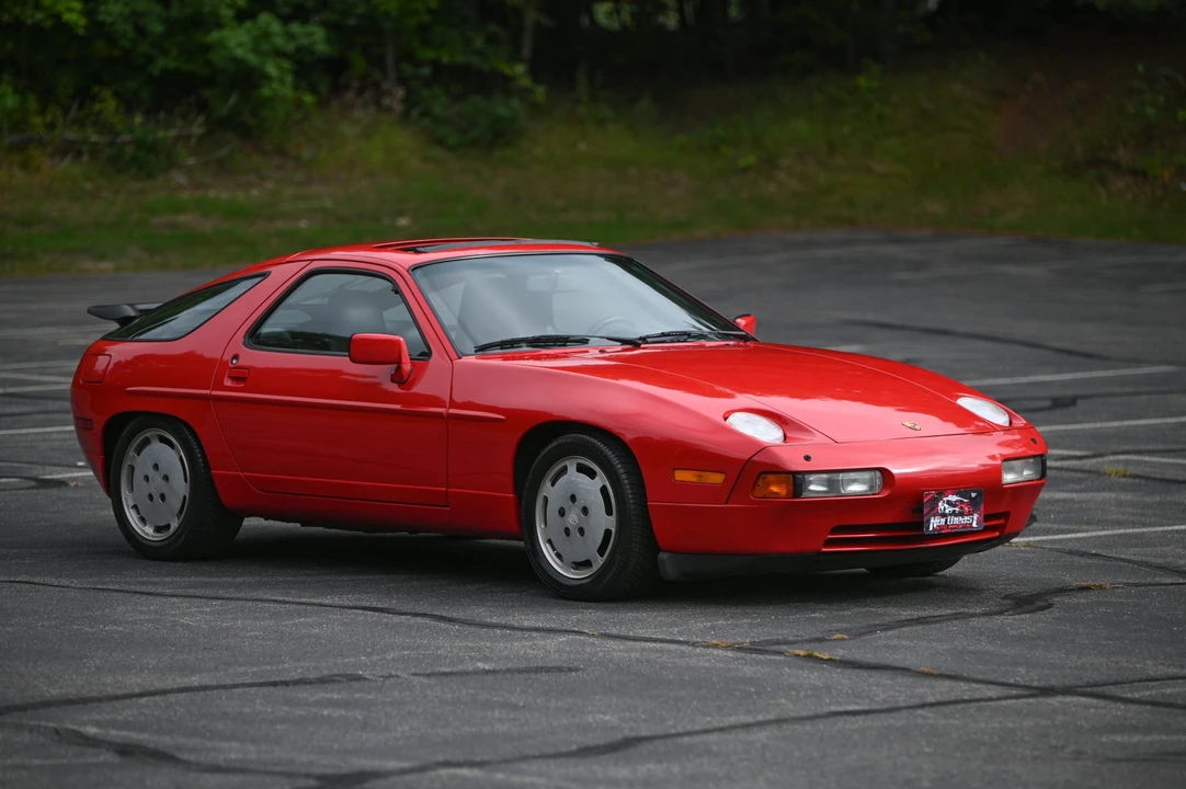 1988 Porsche 928 S4 - Image 8 of 31