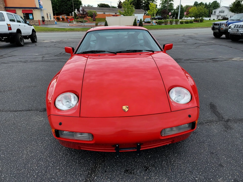 1988 Porsche 928 S4 - Image 10 of 31