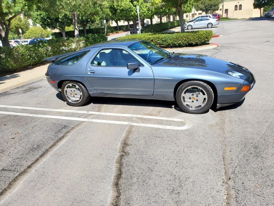 1988 Porsche 928 S4 - Image 24 of 31