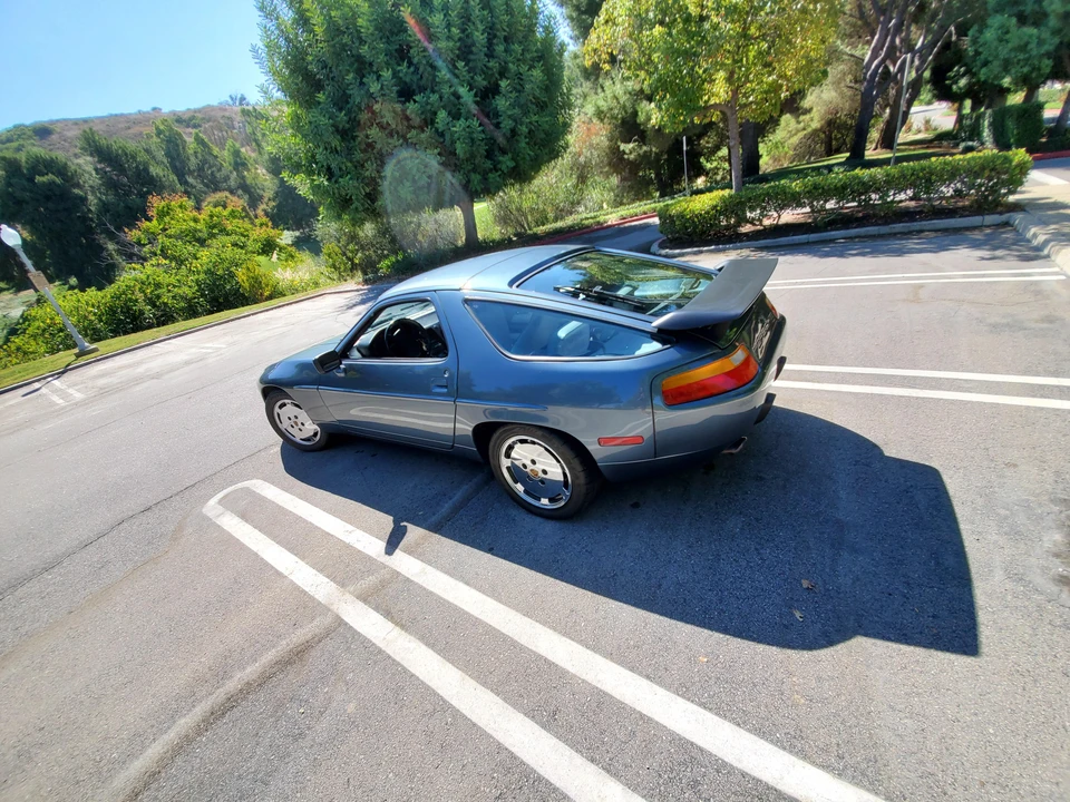1988 Porsche 928 S4 - Image 12 of 31