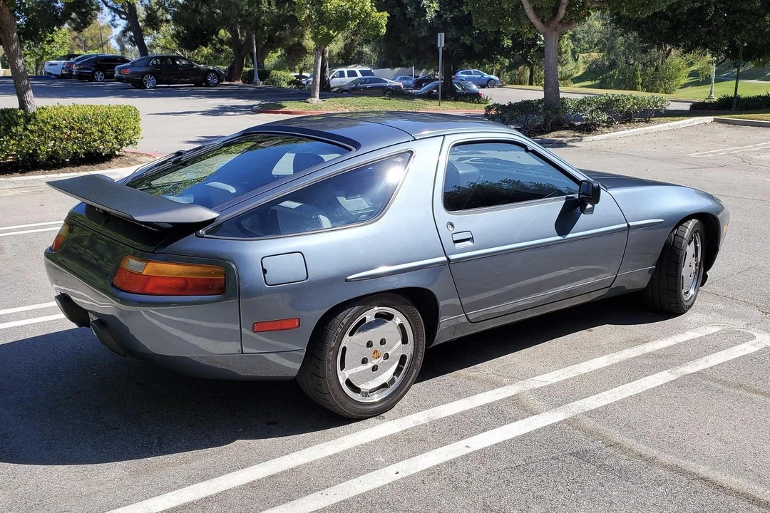1988 Porsche 928 S4 - Image 2 of 31