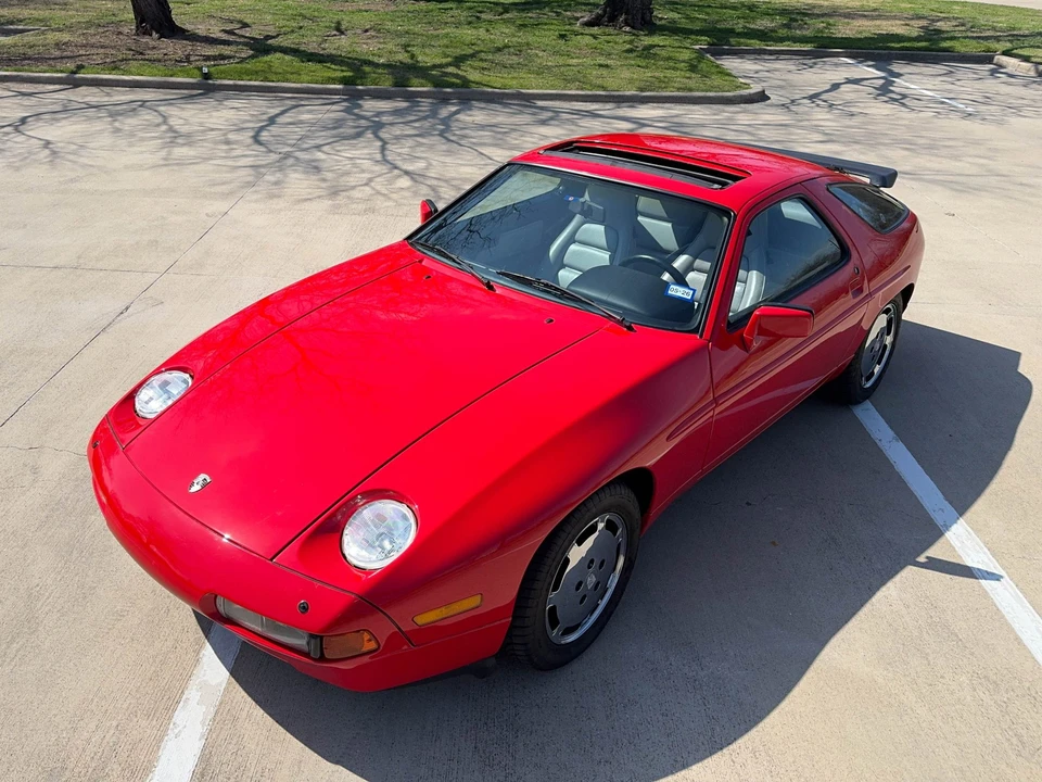 1988 Porsche 928 S4 - Image 11 of 31