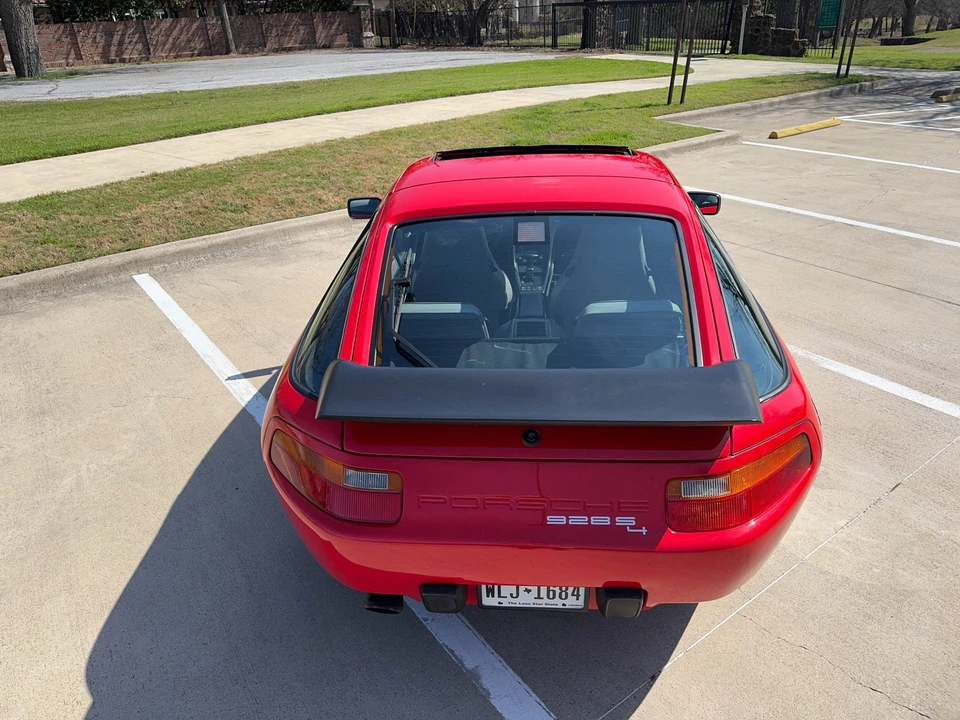 1988 Porsche 928 S4 - Image 18 of 31