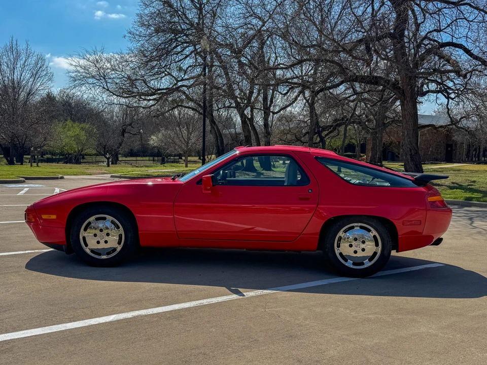 1988 Porsche 928 S4 - Image 17 of 31