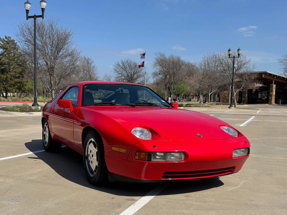 1988 Porsche 928 S4 - Image 6 of 31